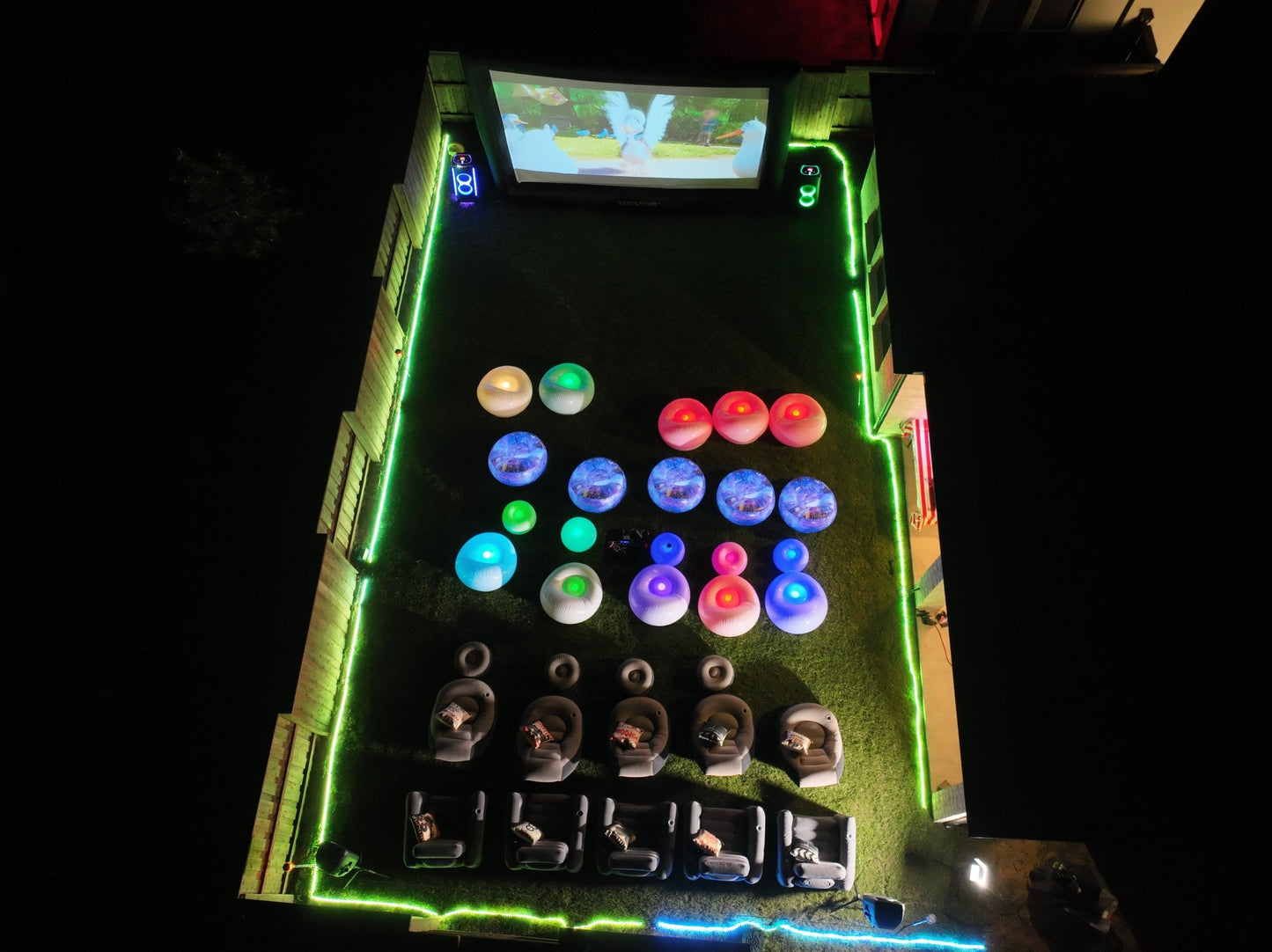 Backyard Movie Theater - VIP - Backyard Movie Theater
