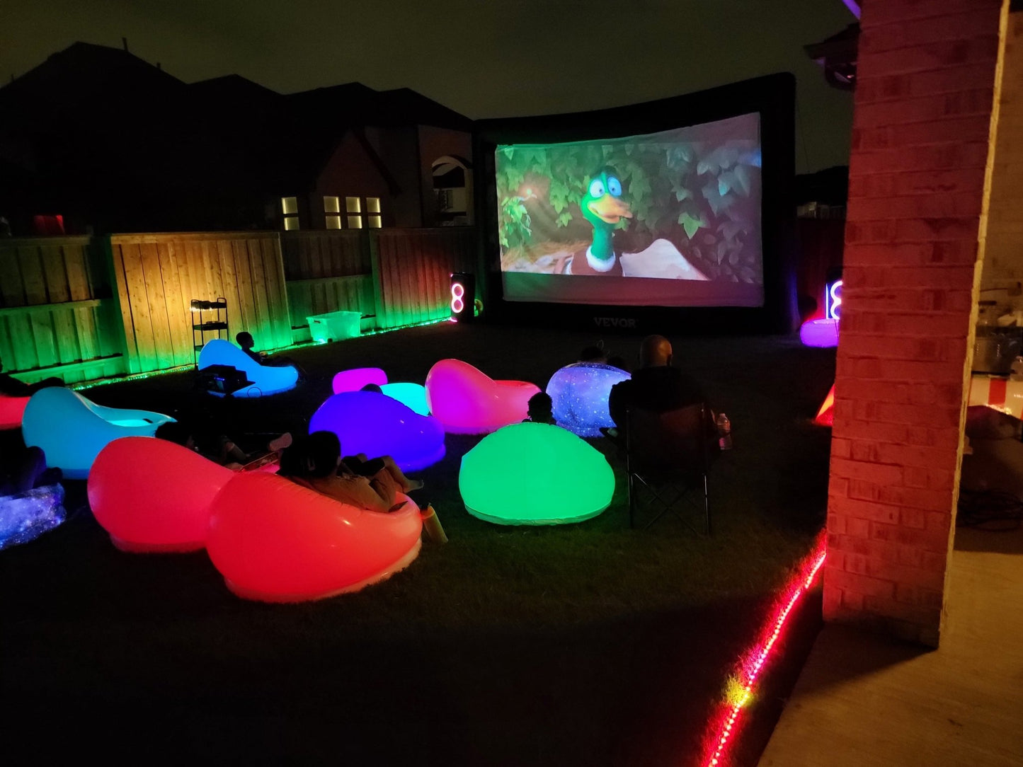 Backyard Movie Theater - VIP - Backyard Movie Theater