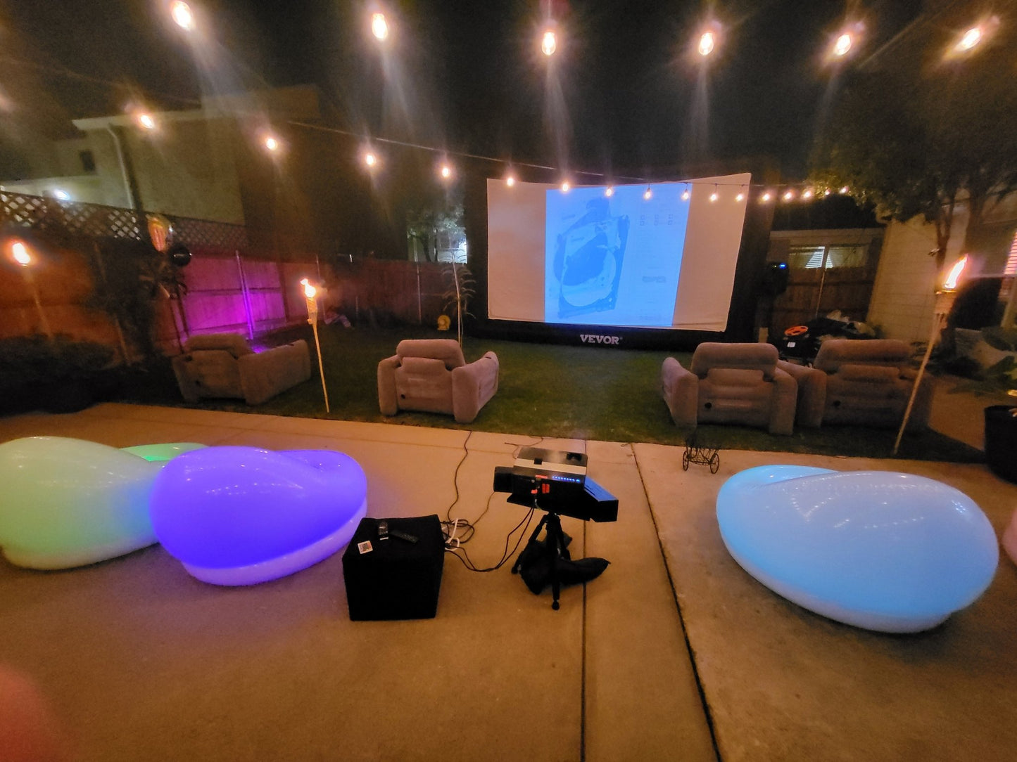 Backyard Movie Theater - VIP - Backyard Movie Theater