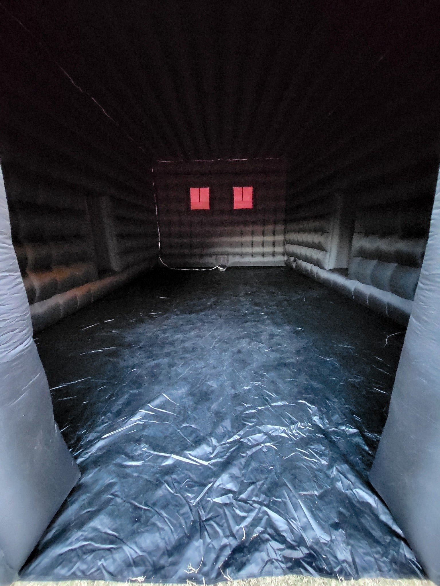 Interior Night Club VIP - Backyard Movie Theater
