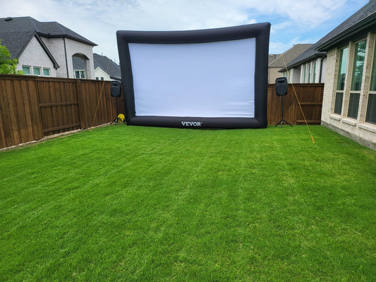 Backyard Movie Theater - VIP - Backyard Movie Theater
