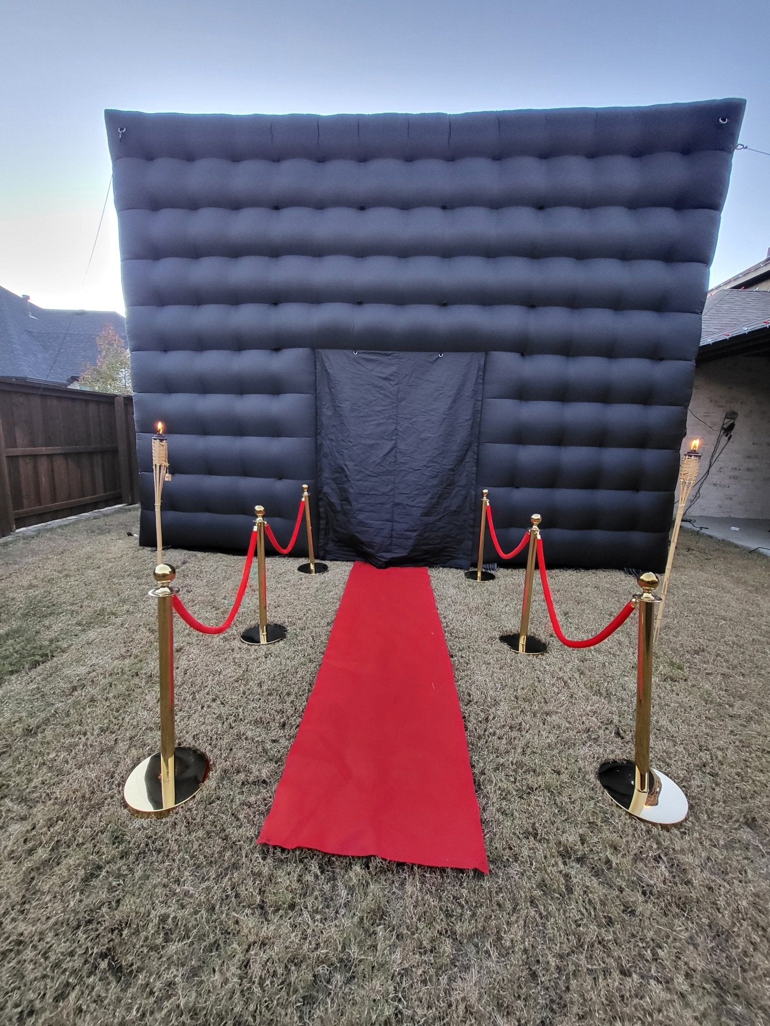 Gaming Club - VIP - Backyard Movie Theater