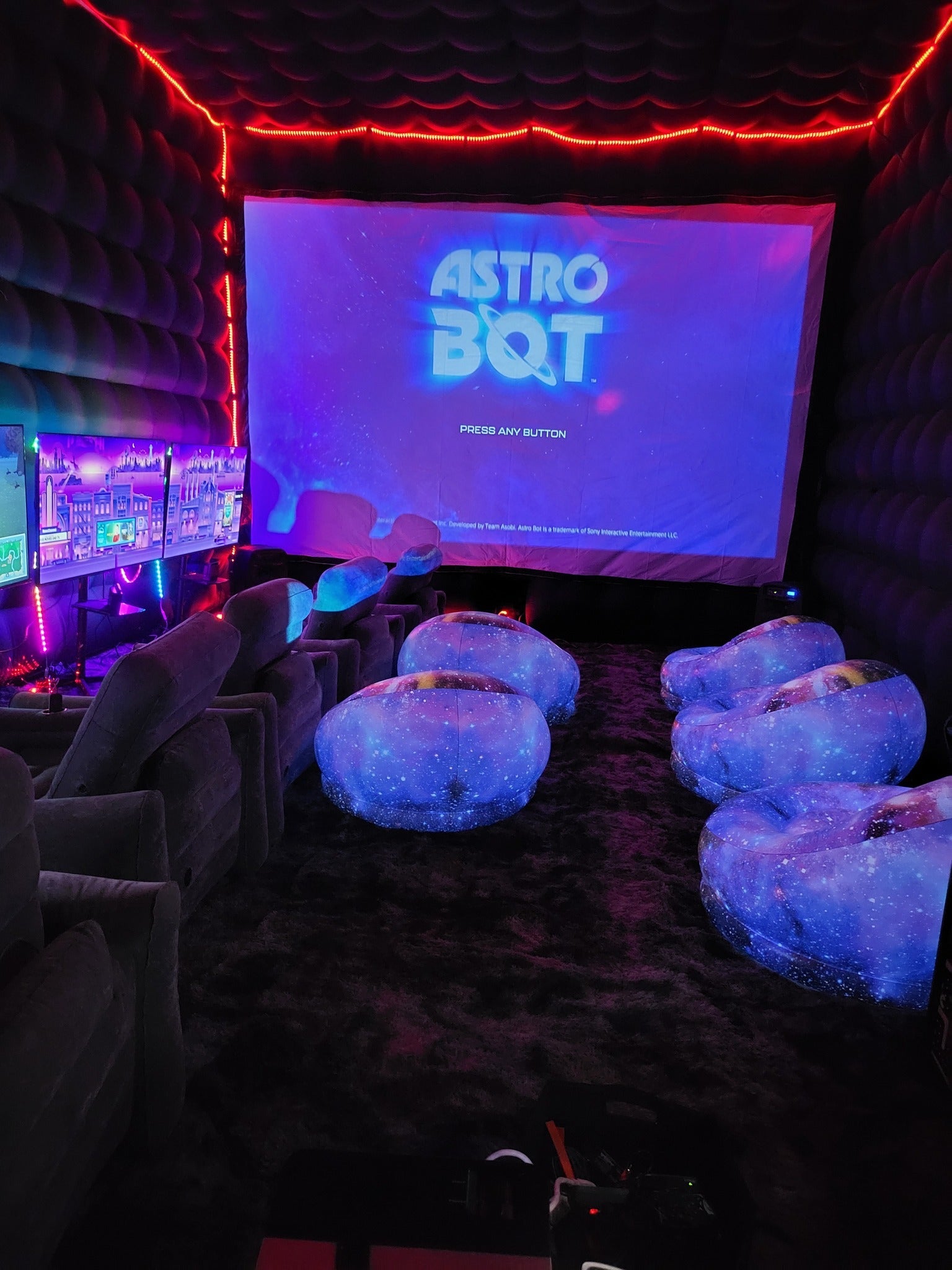 Gaming Club - VIP - Backyard Movie Theater