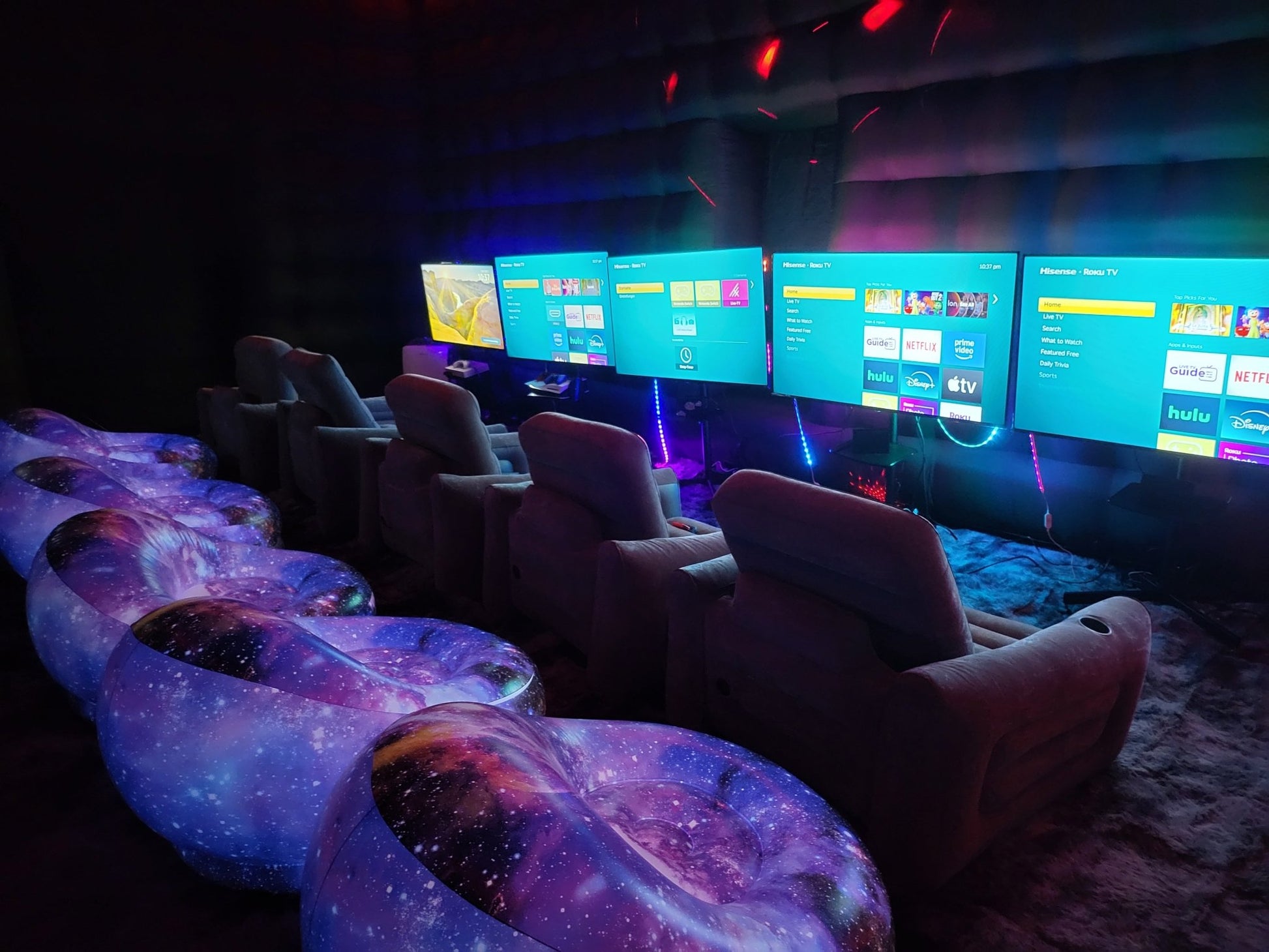 Gaming Club - VIP - Backyard Movie Theater