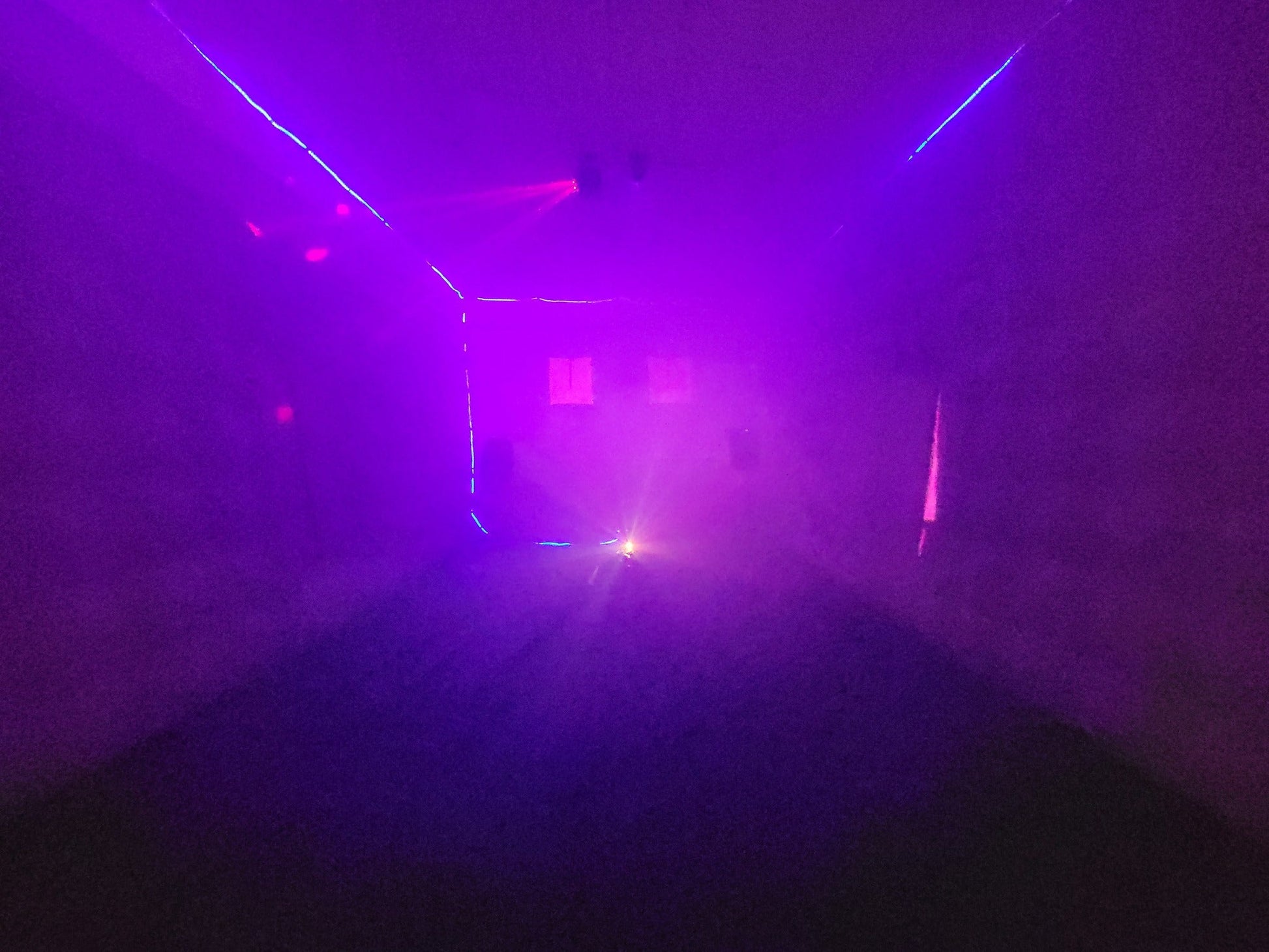 Night Club VIP - Backyard Movie Theater